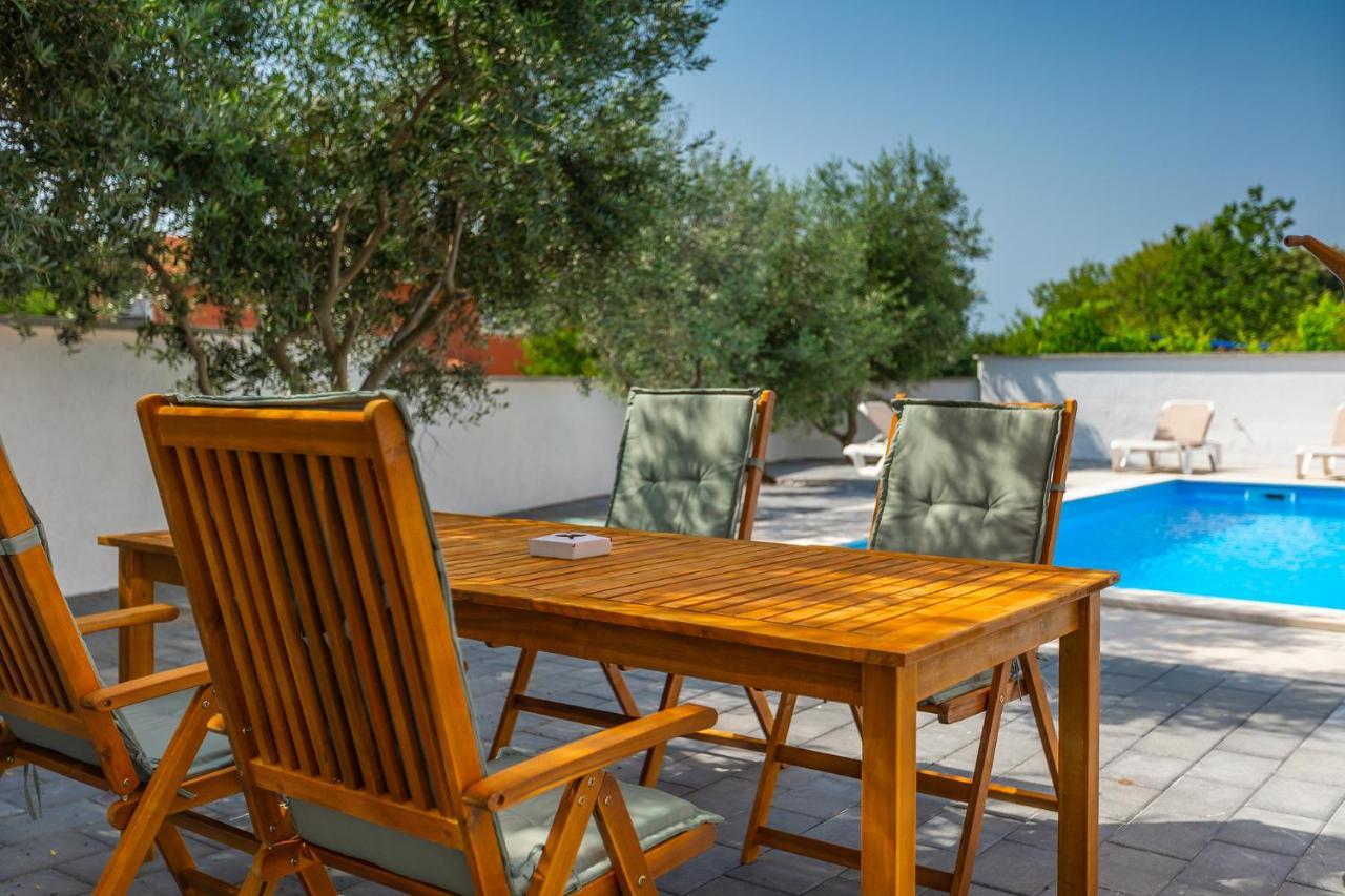 Dali Apartment Медулин Екстериор снимка